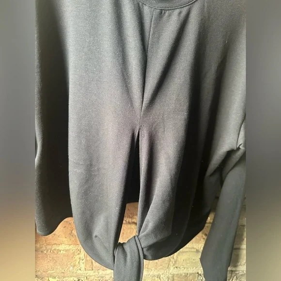 ALO Yoga Black Tie-Front Sweatshirt - Picture 4 of 6